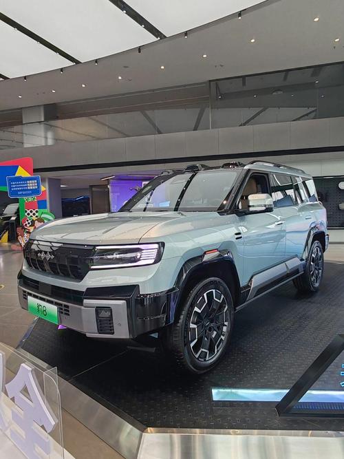 广州47比亚迪方程豹硬派越野的爆款，英菲尼迪35周年与你共成长